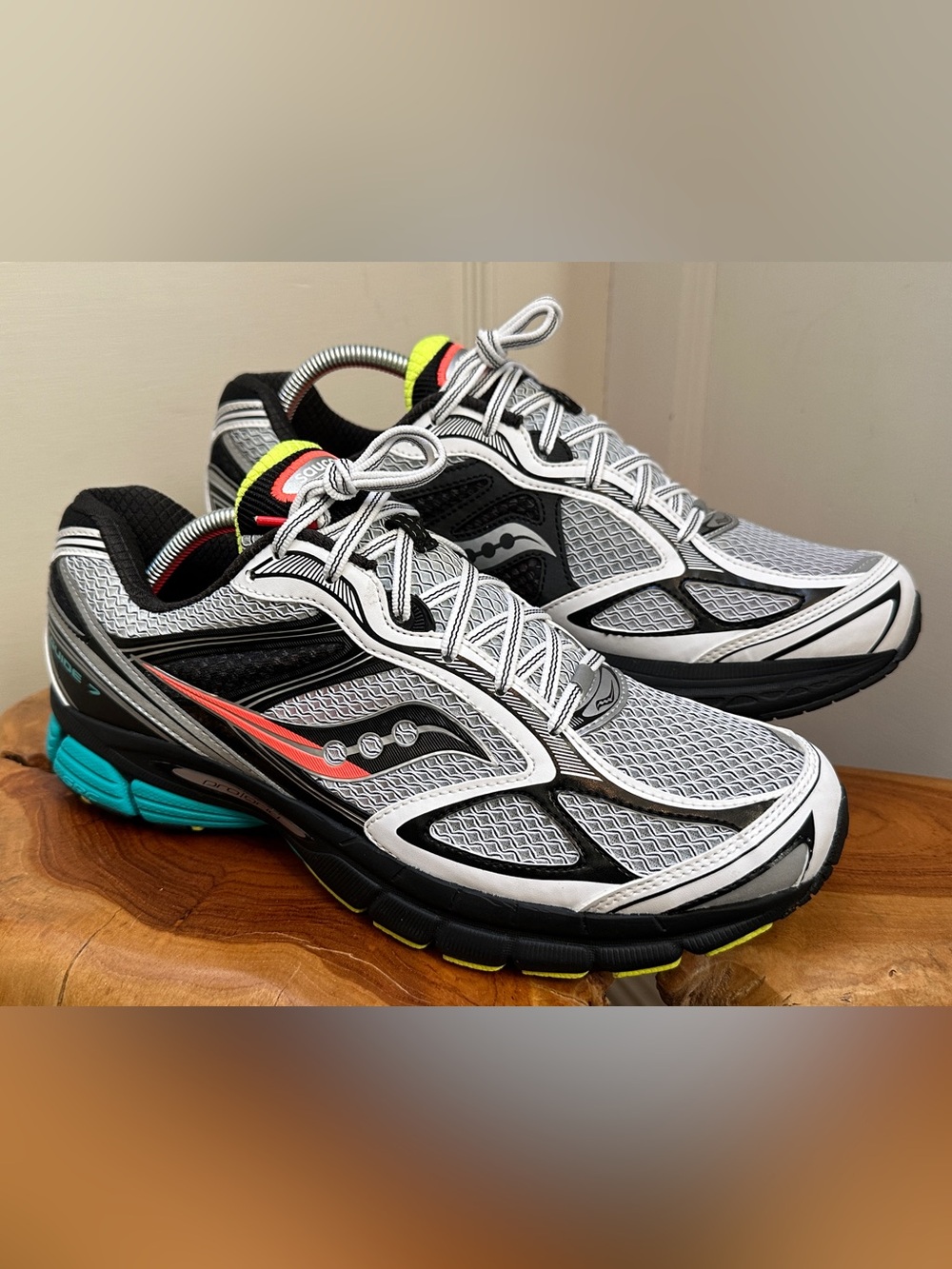 Saucony ProGrid Guide 7 “Mutant”- Size: US Men’s 11